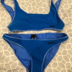 blue triangl bikini